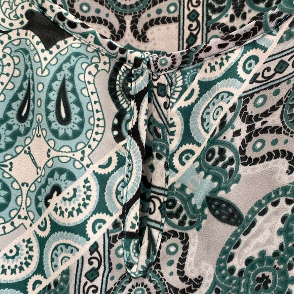 Zac & Rachel Women Blouse - Picture 4 of 8